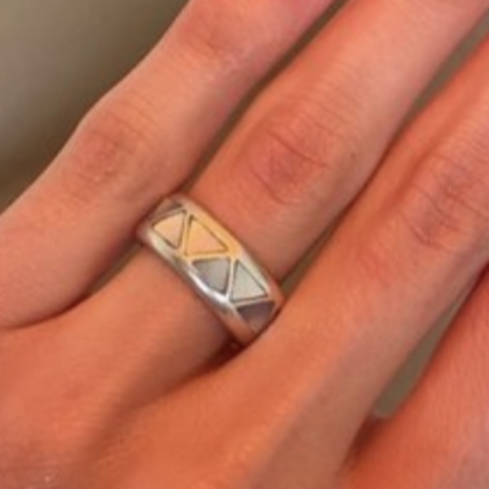 Zuni Native Sterling Silver Mother of Pearl Triangle Inlay - Vintage wedding
